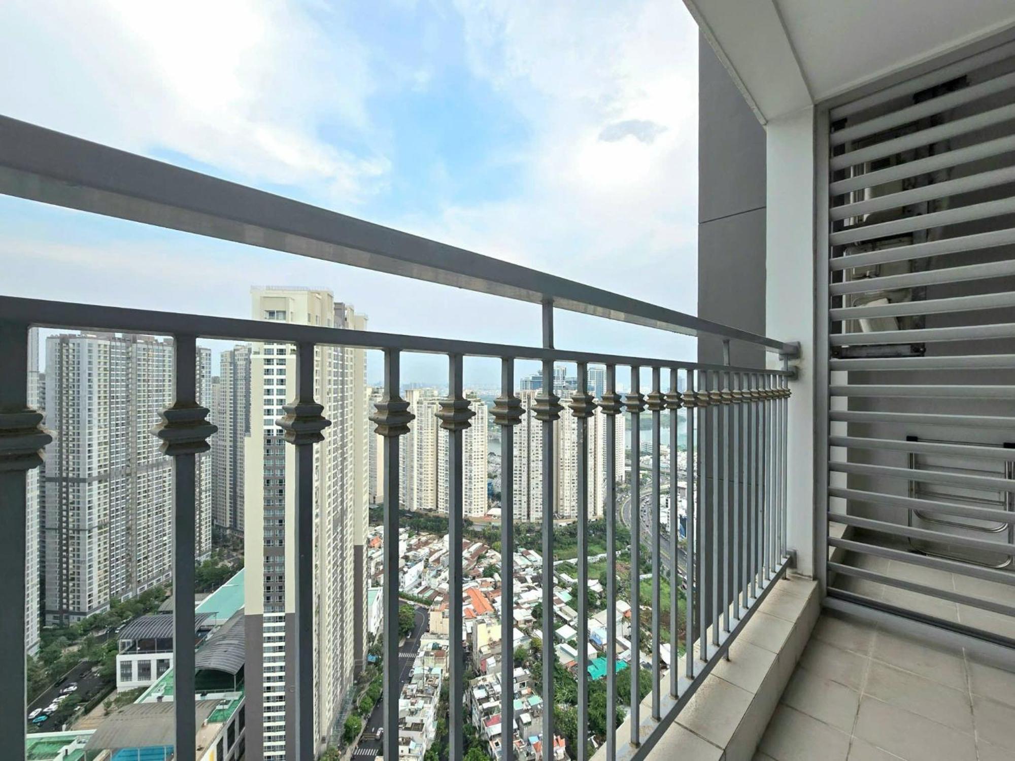 Vinhome Central Park Apartment Хошимин Экстерьер фото